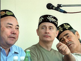 Рахимов, Путин, Шаймиев. Фото: "Коммерсант" (с)