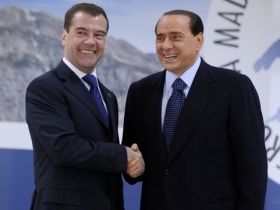 Дмитрий Медведев и Сильвио Берлускони. Фото: с сайта daylife.com