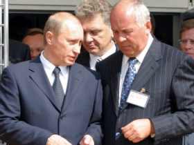 Владимир Путин и Сергей Чемезов. Фото с сайта uisrussia.msu.ru