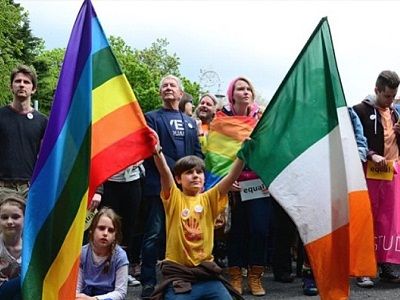 Референдум о равенстве, май 2015, Ирландия, группа поддержки. Источник - http://grammio.com/ru/macklemore