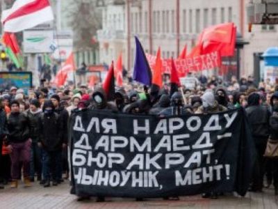Протесты в Беларуси из-за декрета о "тунеядцах" (самозанятых). Публикуется в www.facebook.com/brewerov