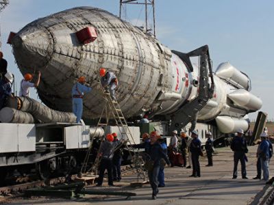 Вывоз ракеты "Протон-М". Фото: РИА Новости / Олег Урусов