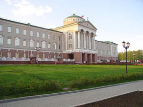 Ижевск. Президентский дворец. Фото: с сайта izhevskinfo.ru 