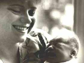 Мать и дитя, фото Игоря Гольдберга, сайт Каспаров.Ru